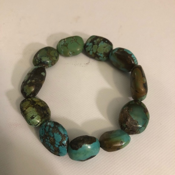 Turquoise stone stretched bracelet.  Real turquoise. - Picture 2 of 5